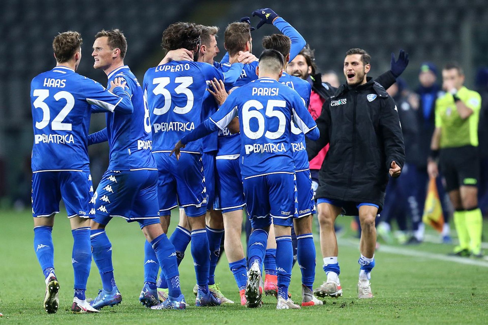 场的战略调 场的战略调